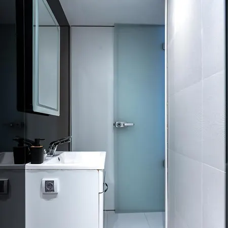 Cozy&modern With Garden Daire